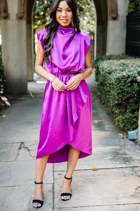 Midi dresses with keyhole backs for a flirty and unexpected detail All Eyes On You Plum Purple Satin Midi Dress Midi dresses with keyhole backs for a flirty and unexpected detail All Eyes On You Plum Purple Satin Midi Dress