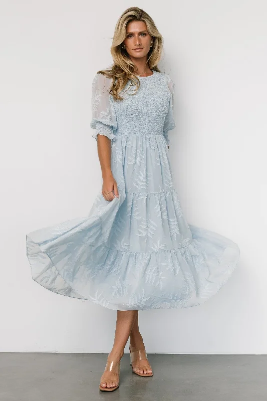 Sleeveless midi dresses with lace details for summer weddings Nellie Smocked Midi Dress | Light Blue Sleeveless midi dresses with lace details for summer weddings Nellie Smocked Midi Dress | Light Blue