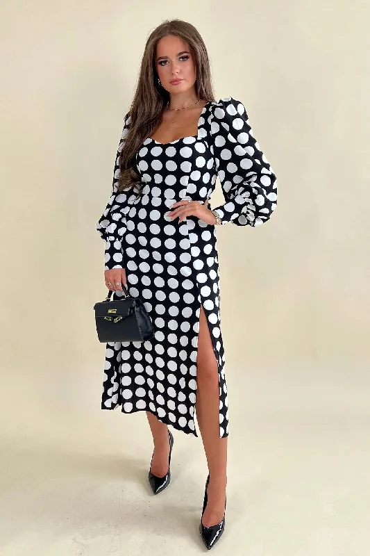 Midi dresses with printed lining for a hidden and stylish detail Karl Polka Dot Sweetheart Long Sleeve Midi Dress Midi dresses with printed lining for a hidden and stylish detail Karl Polka Dot Sweetheart Long Sleeve Midi Dress