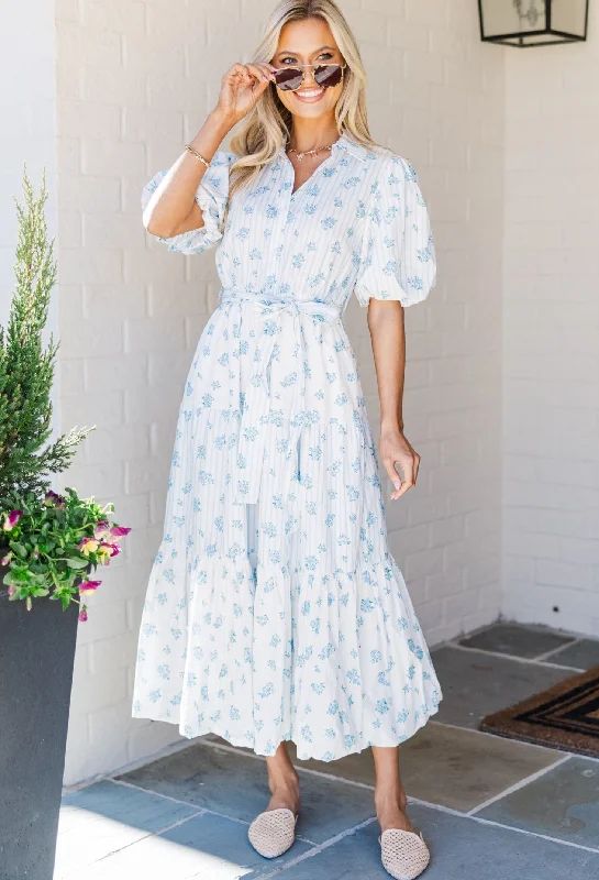 Midi dresses with side slits for a sexy and elegant appearance The Only One Light Blue Striped Midi Dress Midi dresses with side slits for a sexy and elegant appearance The Only One Light Blue Striped Midi Dress
