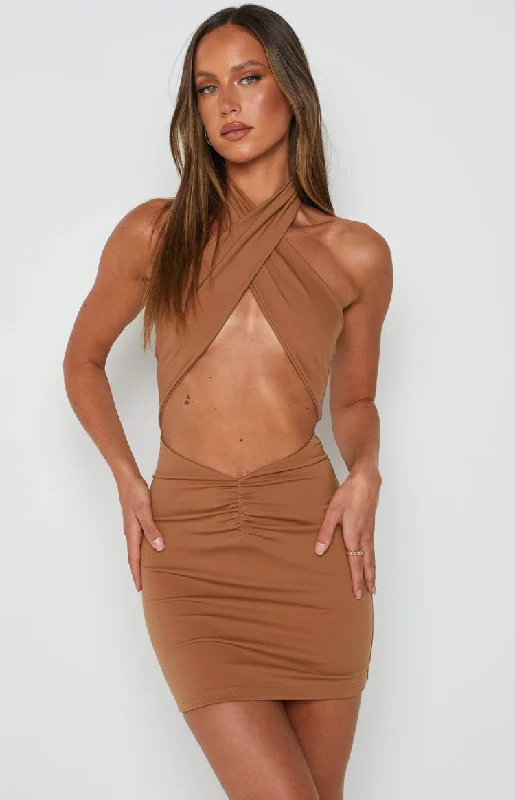 Mini dresses with gathered skirts for a voluminous effect Finley Tan Halter Mini Dress Mini dresses with gathered skirts for a voluminous effect Finley Tan Halter Mini Dress