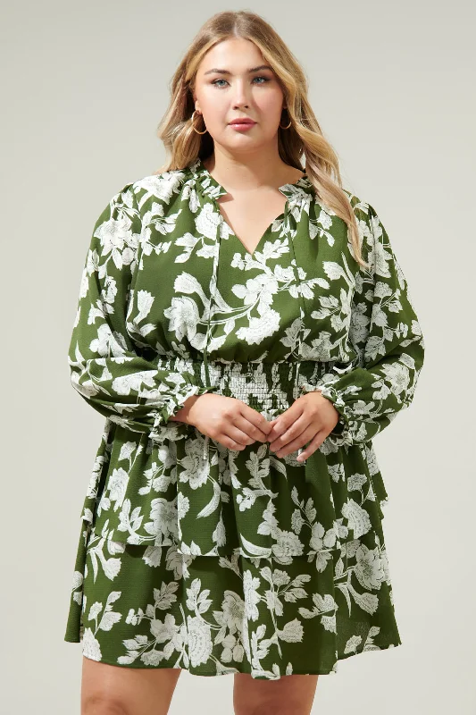 Mini dresses with ruched bodices for a feminine touch Angelique Jacobean Starla Smocked Tiered Mini Dress Curve Mini dresses with ruched bodices for a feminine touch Angelique Jacobean Starla Smocked Tiered Mini Dress Curve