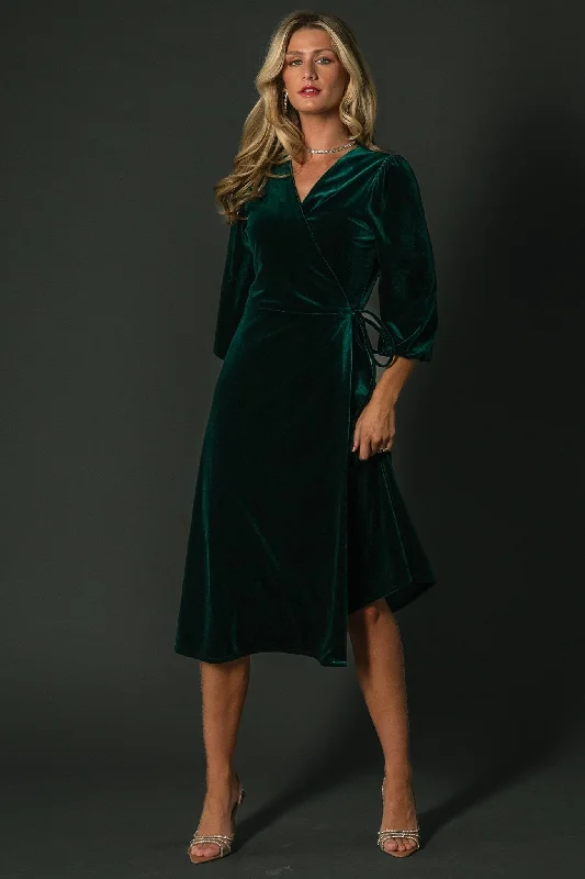 Midi dresses with button - down skirts for a unique and functional design Beckinsale Velvet Wrap Dress | Dark Green Midi dresses with button - down skirts for a unique and functional design Beckinsale Velvet Wrap Dress | Dark Green
