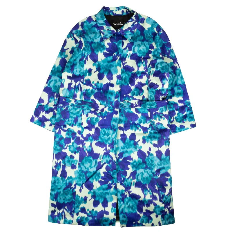 Women's cropped leather coats with silver studs for an edgy lookRICHARD QUINN Blue Moire Multi Print Mac Women's cropped leather coats with silver studs for an edgy lookRICHARD QUINN Blue Moire Multi Print Mac