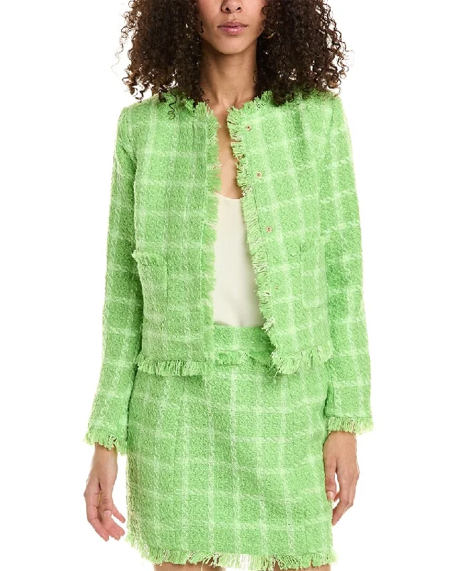 Oversized women's wool coats in a monochromatic look for a trendy outfitWalter Baker Liam Jacket Oversized women's wool coats in a monochromatic look for a trendy outfitWalter Baker Liam Jacket