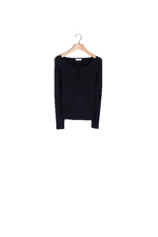 ribbed women cardigan with a classic texturePull à encolure lacée