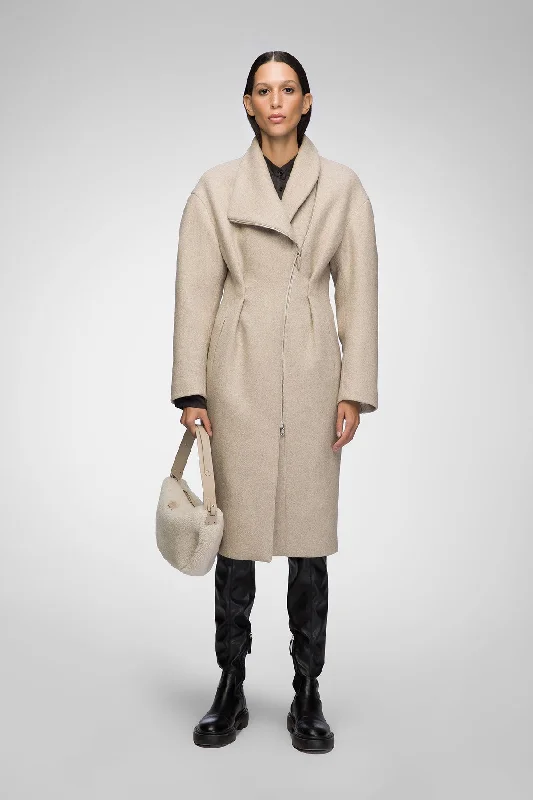 Women's cropped leather coats with silver studs for an edgy lookMatilde - Latte Wool Coat Women's cropped leather coats with silver studs for an edgy lookMatilde - Latte Wool Coat