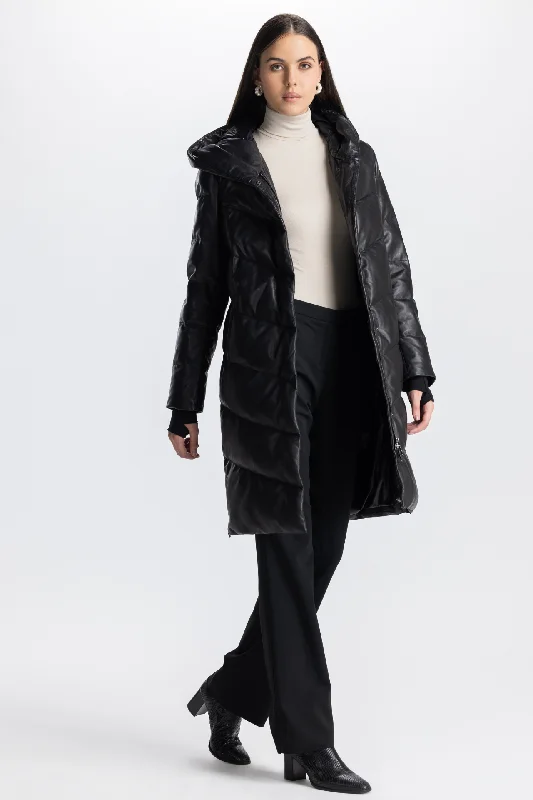 Women's pea coats with brass buttons for a nautical - inspired styleMIRA