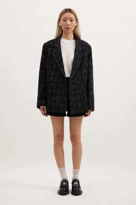 Plus Size Women's Double - Breasted Wool Blazers for Winter Office WearRemain Lennon Blazer - Black Boucle Plus Size Women's Double - Breasted Wool Blazers for Winter Office WearRemain Lennon Blazer - Black Boucle