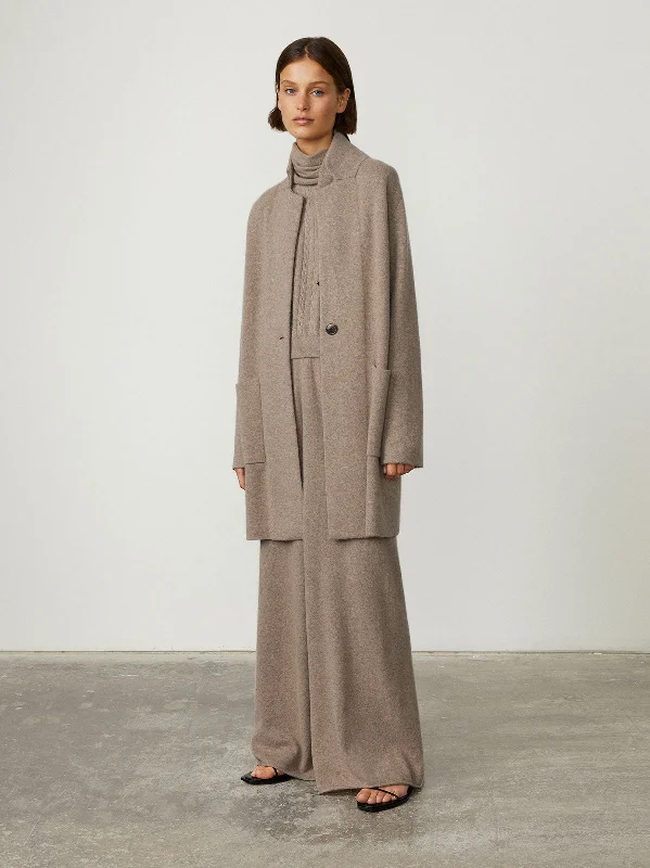 Belted women's cashmere coats in soft pastels for a luxurious feelThe Anni Coat