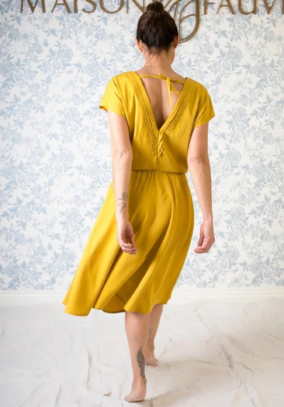 V - Neck Women's Ribbed Sweater Dresses with Belt for a Defined WaistMaison Fauve Byzance Dress and Top V - Neck Women's Ribbed Sweater Dresses with Belt for a Defined WaistMaison Fauve Byzance Dress and Top
