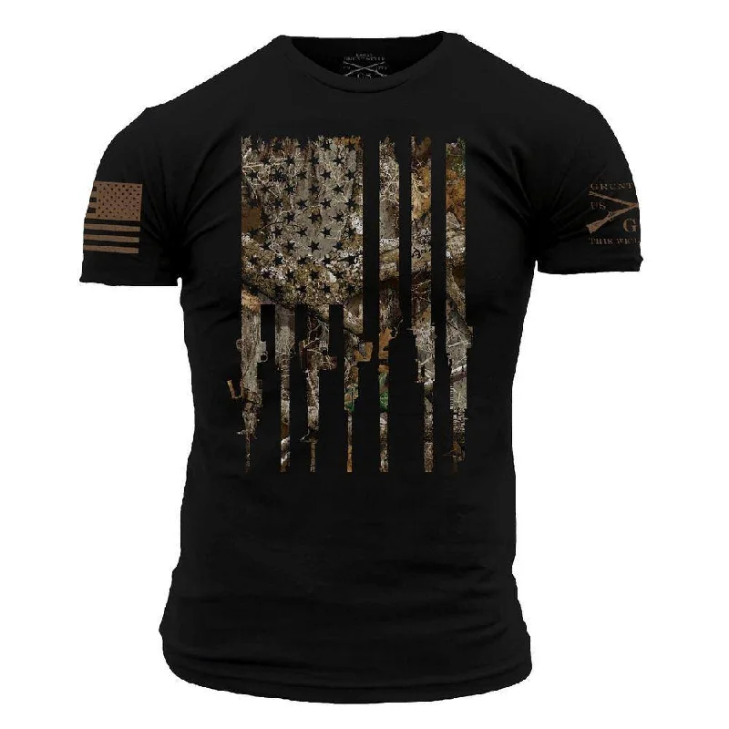 Crop Top Women T Shirt to Pair with High - Waisted BottomsRealtree Edge® Rifle Flag T-Shirt - Black Crop Top Women T Shirt to Pair with High - Waisted BottomsRealtree Edge® Rifle Flag T-Shirt - Black