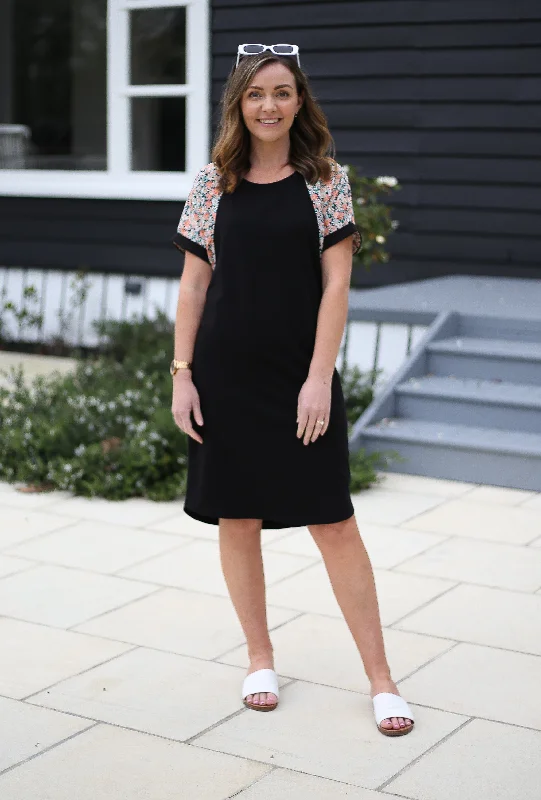 Empire Waist Women Dress to Accentuate the Bust and Conceal the WaistCayla Dress