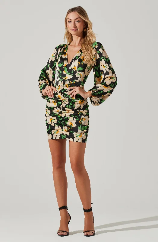 Off - the - Shoulder Women Dress for a Romantic and Feminine LookFloral Ruched V-Neck Mini Dress Off - the - Shoulder Women Dress for a Romantic and Feminine LookFloral Ruched V-Neck Mini Dress