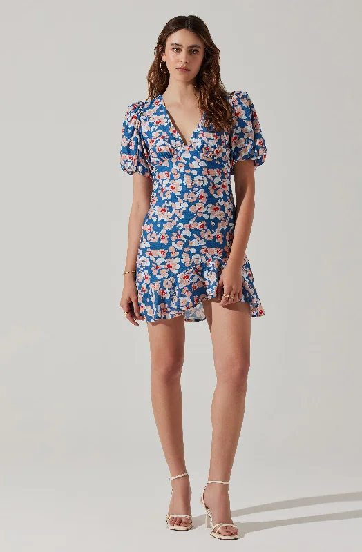 Ball Gown Women Dress with a Full Skirt for a Princess - like LookFlutter Sleeve Cutout Floral Mini Dress Ball Gown Women Dress with a Full Skirt for a Princess - like LookFlutter Sleeve Cutout Floral Mini Dress