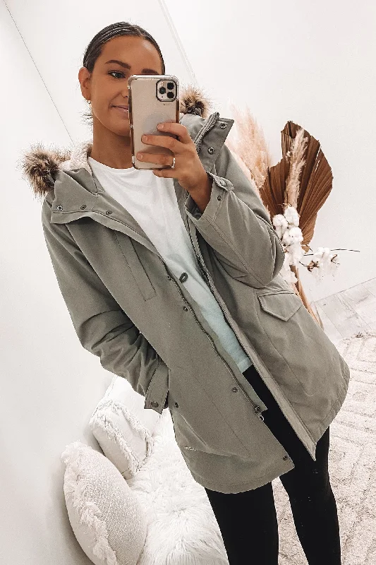 Women's faux fur - trimmed denim jackets for a trendy and cozy styleLess Is More 5K Parka Green Tea Women's faux fur - trimmed denim jackets for a trendy and cozy styleLess Is More 5K Parka Green Tea