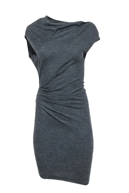 Maxi Women Dress with Floral Print for a Bohemian Vibe Maxi Women Dress with Floral Print for a Bohemian Vibe Helmut Lang - Grey Wool Asymmetric Dress w/ Gathered Side Sz P Maxi Women Dress with Floral Print for a Bohemian Vibe Maxi Women Dress with Floral Print for a Bohemian Vibe Helmut Lang - Grey Wool Asymmetric Dress w/ Gathered Side Sz P