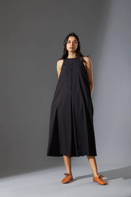 Backless Women Dress for a Sexy and Alluring Look at Evening Events Backless Women Dress for a Sexy and Alluring Look at Evening Events MATI VITA AAKAAR -AW BLACK Backless Women Dress for a Sexy and Alluring Look at Evening Events Backless Women Dress for a Sexy and Alluring Look at Evening Events MATI VITA AAKAAR -AW BLACK