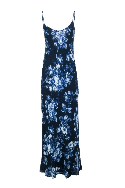 Pleated Women Dress with a Timeless and Elegant Texture Pleated Women Dress with a Timeless and Elegant Texture Reformation - Navy & Blue Floral Print "Parma" Dress Sz XL Pleated Women Dress with a Timeless and Elegant Texture Pleated Women Dress with a Timeless and Elegant Texture Reformation - Navy & Blue Floral Print "Parma" Dress Sz XL