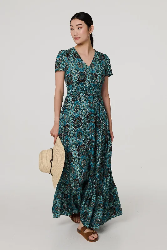 Maxi dresses with embroidered floral motifs for a unique designMosaic Print Short Sleeve Smock Maxi Dress Maxi dresses with embroidered floral motifs for a unique designMosaic Print Short Sleeve Smock Maxi Dress