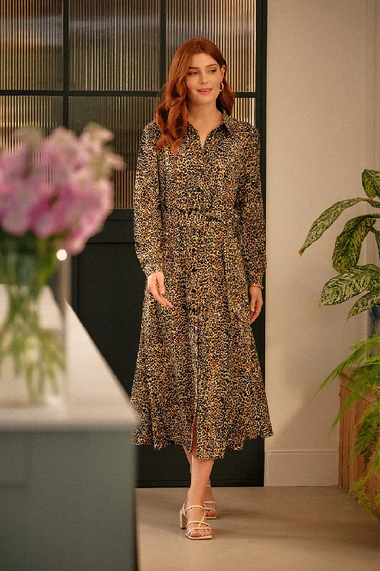 Maxi dresses with a gathered skirt for a voluminous and dramatic effectAnimal Print Tie Waist Midi Shirt Dress Maxi dresses with a gathered skirt for a voluminous and dramatic effectAnimal Print Tie Waist Midi Shirt Dress