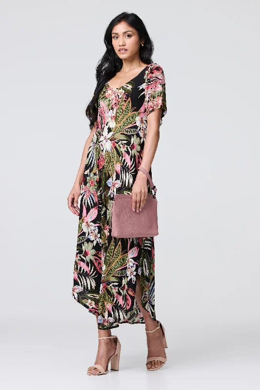 Maxi dresses with embroidered floral motifs for a unique designTropical Print 1/2 Sleeve Maxi Dress Maxi dresses with embroidered floral motifs for a unique designTropical Print 1/2 Sleeve Maxi Dress