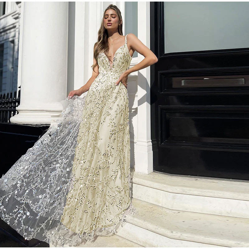 Maxi dresses with off - the - shoulder styles for a romantic and breezy lookFashionSierra - Luxury Sleeveless Deep V-Neck Dress Maxi dresses with off - the - shoulder styles for a romantic and breezy lookFashionSierra - Luxury Sleeveless Deep V-Neck Dress