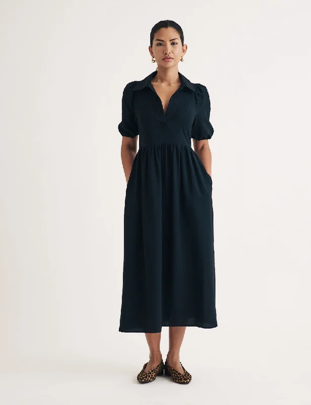Midi dresses with pleated bodices for a classic and tailored lookBlack Open Collar Hebe Midi Dress Midi dresses with pleated bodices for a classic and tailored lookBlack Open Collar Hebe Midi Dress
