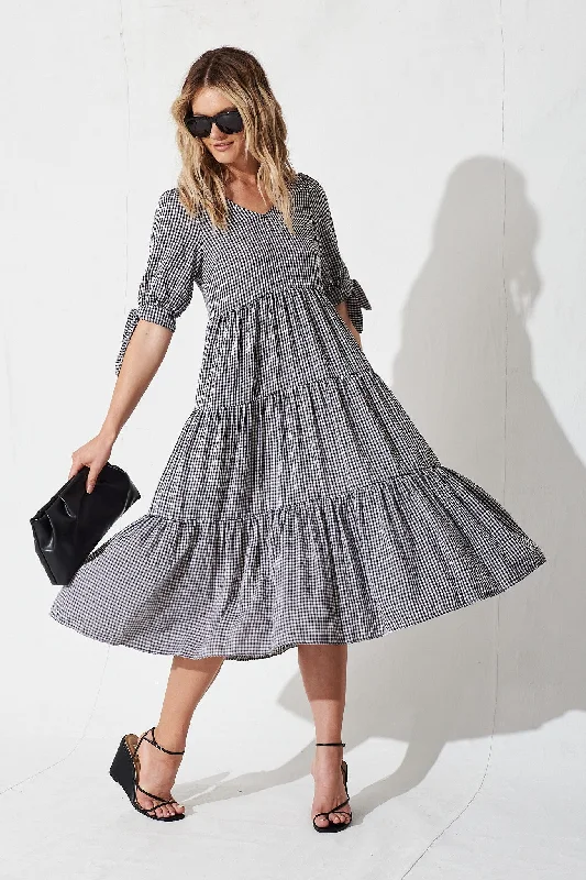 Sleeveless midi dresses with lace details for summer weddingsOdewick Midi Smock Dress With Black And White Gingham Sleeveless midi dresses with lace details for summer weddingsOdewick Midi Smock Dress With Black And White Gingham