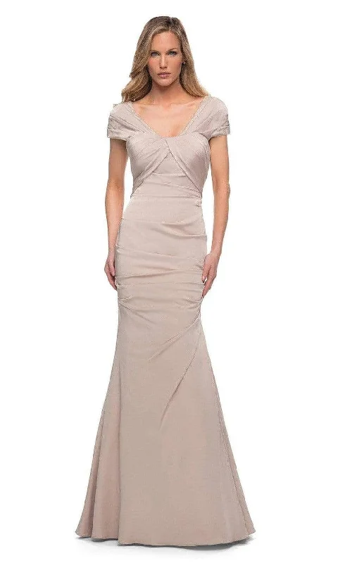 Geometric - printed wedding guest dresses for a modern weddingLa Femme - 29805 Modified V-Neck Trumpet Evening Dress Geometric - printed wedding guest dresses for a modern weddingLa Femme - 29805 Modified V-Neck Trumpet Evening Dress