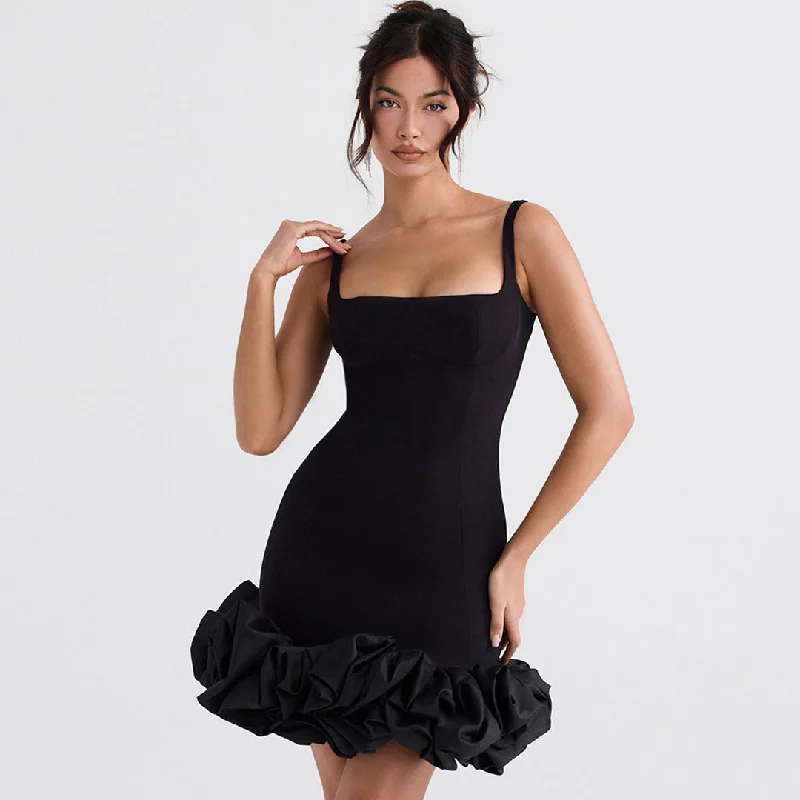 Mini cocktail dresses with a tiered ruffled skirt and a scoop neckBerryBetty - Ruffle Hem Square Neck Sleeveless Bodycon Party Mini Dress - Black Mini cocktail dresses with a tiered ruffled skirt and a scoop neckBerryBetty - Ruffle Hem Square Neck Sleeveless Bodycon Party Mini Dress - Black