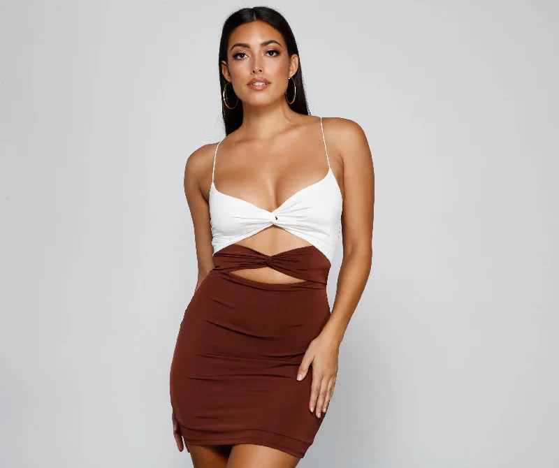 Bodycon dress with a flared skirt for a unique silhouetteSuch A Flirt Color Block Mini Dress Bodycon dress with a flared skirt for a unique silhouetteSuch A Flirt Color Block Mini Dress