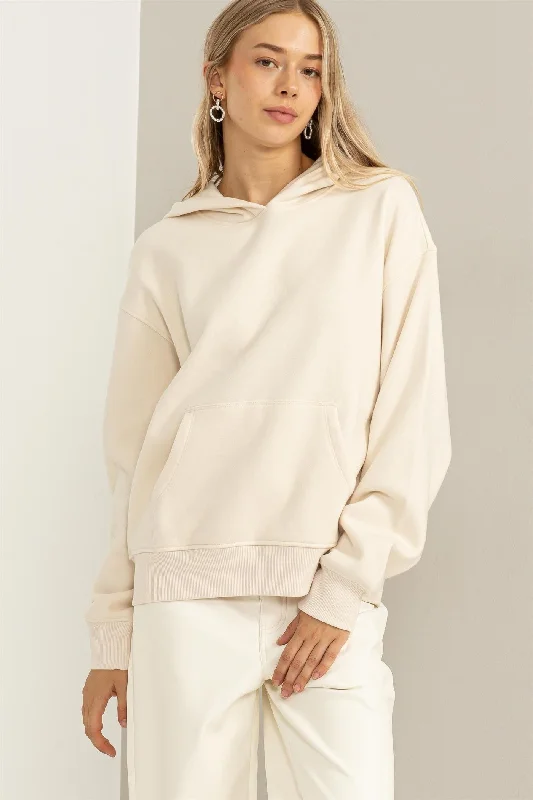 Women's sherpa - lined hoodie for extreme cold weather outdoor activitiesCream Front Pocket Hooded Fleece Sweatshirt Women's sherpa - lined hoodie for extreme cold weather outdoor activitiesCream Front Pocket Hooded Fleece Sweatshirt