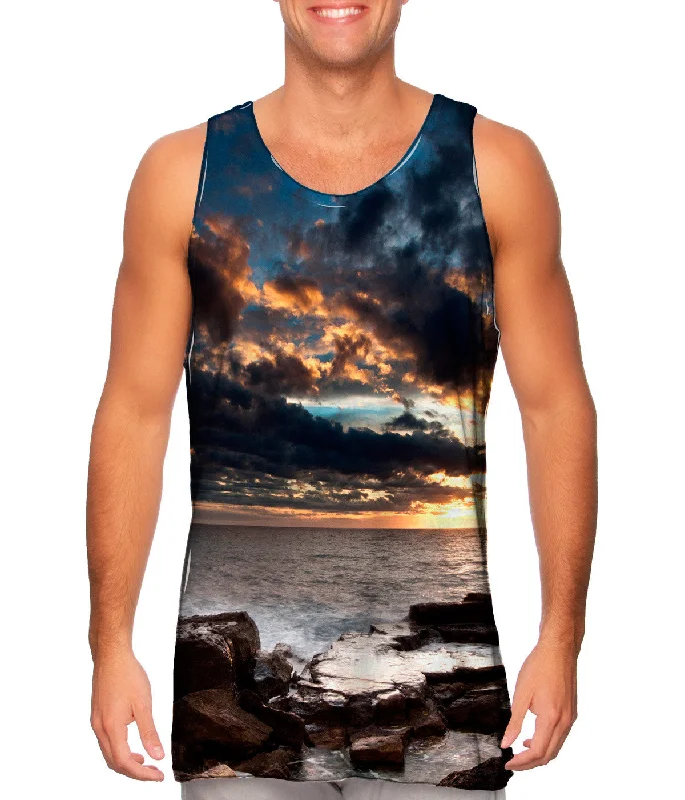 Plunge Neck Women's Seamless Tank Tops for a Smooth FitEuropean Beach