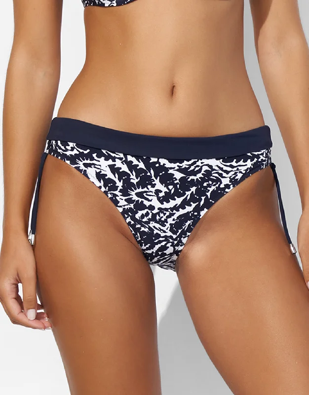 Ruched bikini with fabric gathers for a slimming effectArabesque Mood Adjustable Bikini Pant - Canvas Blue Ruched bikini with fabric gathers for a slimming effectArabesque Mood Adjustable Bikini Pant - Canvas Blue