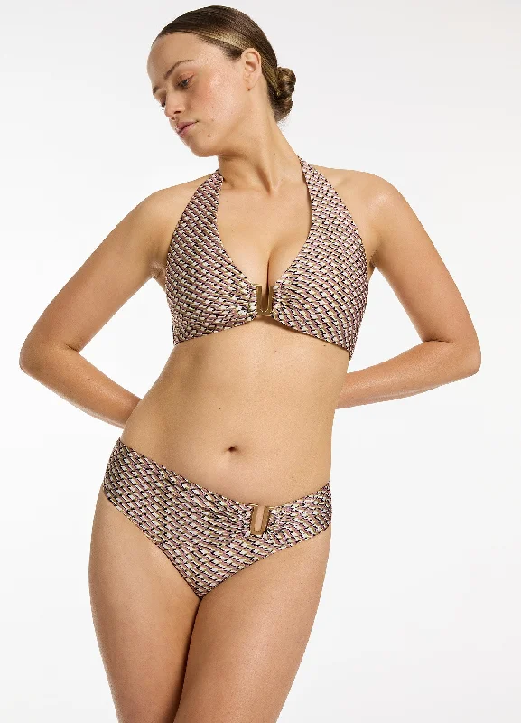String bikini for a minimalistic and sexy beach styleInfinity U Trim Mid Bikini Bottom - Kelp String bikini for a minimalistic and sexy beach styleInfinity U Trim Mid Bikini Bottom - Kelp