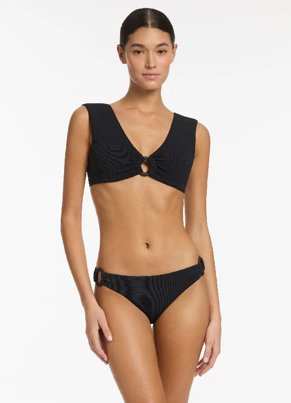 String bikini for a minimalistic and sexy beach styleIsla Rib Trim Side Hipster Bikini Bottom - Black String bikini for a minimalistic and sexy beach styleIsla Rib Trim Side Hipster Bikini Bottom - Black